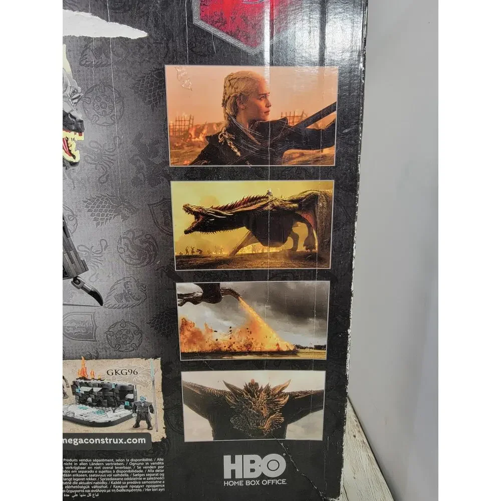 Mega Construx Game of Thrones Daenerys Targaryen & Drogon Set 16+ Box is Rough